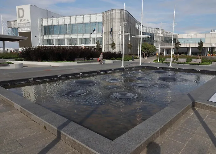 Center Joe Bee Ταλίν