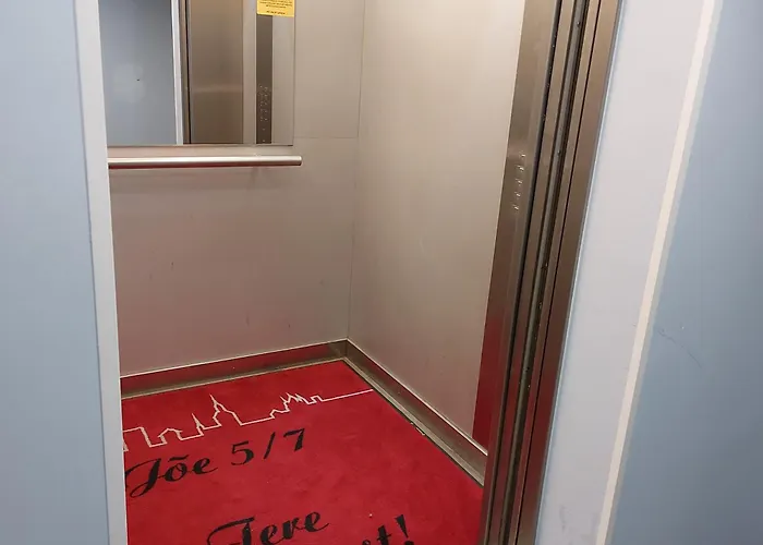 아파트 Center Joe Bee *